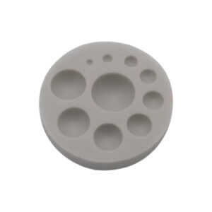 Siliconen mal met 10 halve bollen. Ook geschikt als droogmal