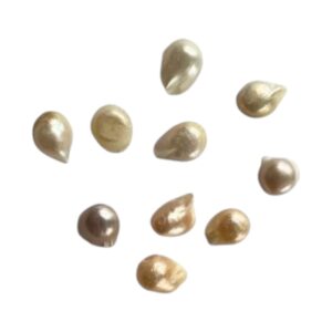 Natuurlijke gecultiveerde barokke parels. Geen gat. Assortiment 6-10 mm